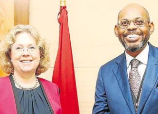 UK announces 700 million pounds for projects in Angola